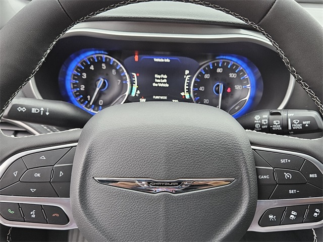 2026 Chrysler Pacifica photo 19