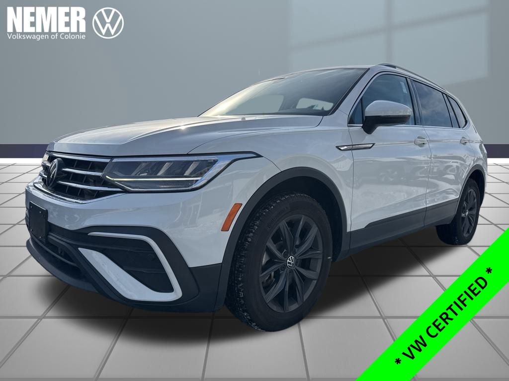 2022 Volkswagen Tiguan SE's photo