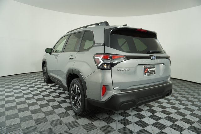 2025 Subaru Forester Premium photo 5