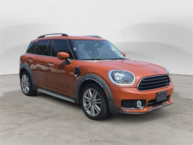 2020 MINI Countryman Base's photo