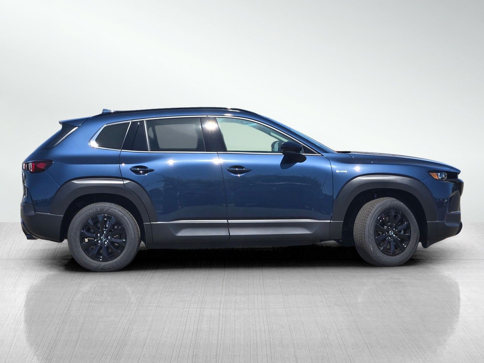 2025 Mazda CX-50 Premium photo 3