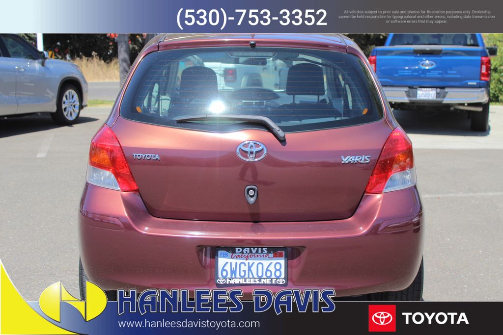 2009 Toyota Yaris photo 4