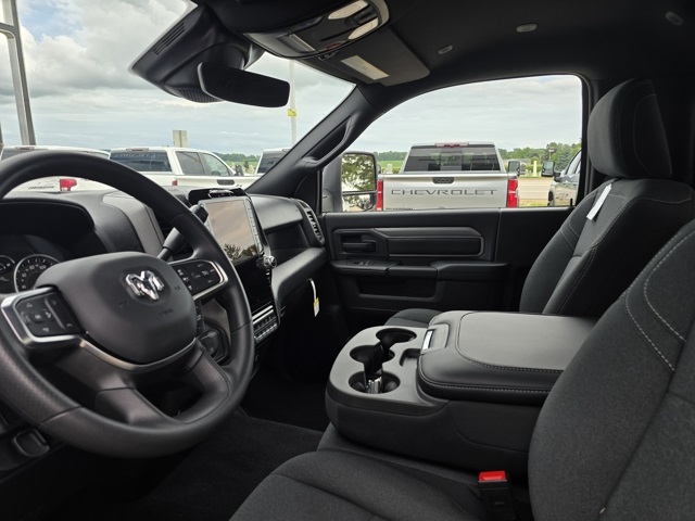 2025 Ram 2500 Tradesman photo 11