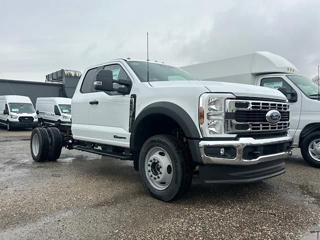 2024 Ford F-450 XL photo 3