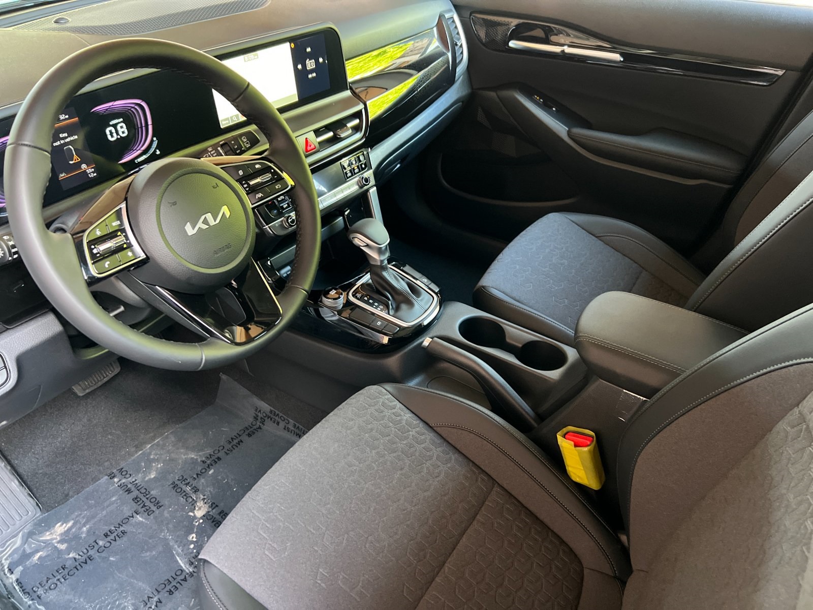 2025 Kia Seltos S photo 9