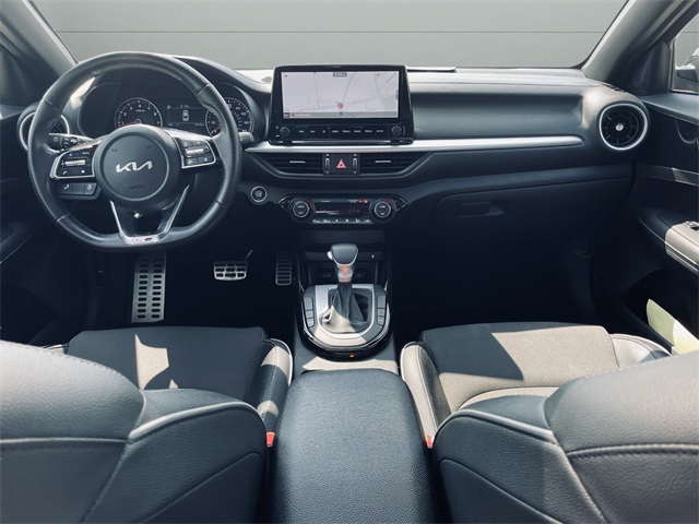 2022 Kia Forte GT-Line photo 17
