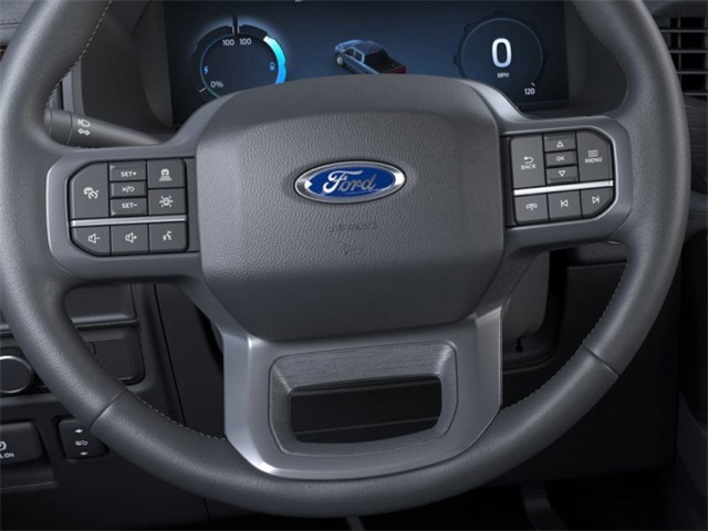 2025 Ford F-150 Lightning Lariat photo 12