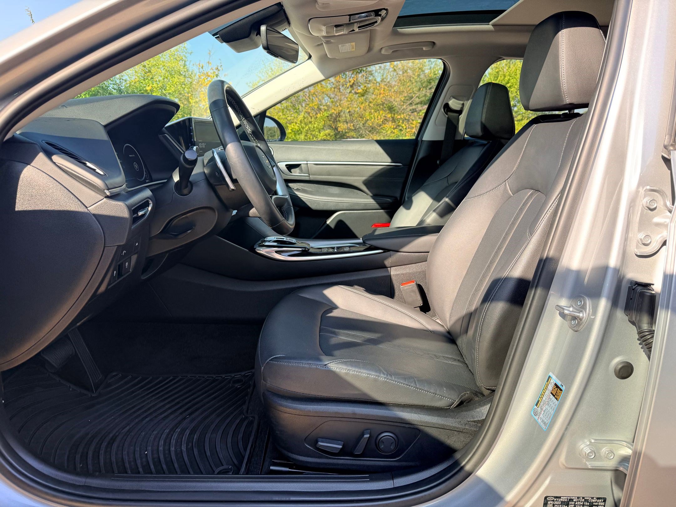 2023 Hyundai Sonata Limited photo 4