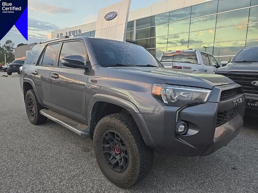 2022 Toyota 4Runner SR5 Premium's photo