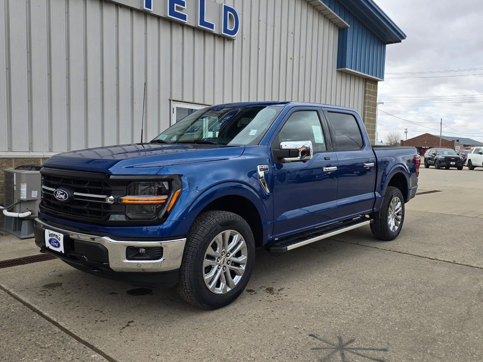 2025 Ford F-150 XLT photo 3