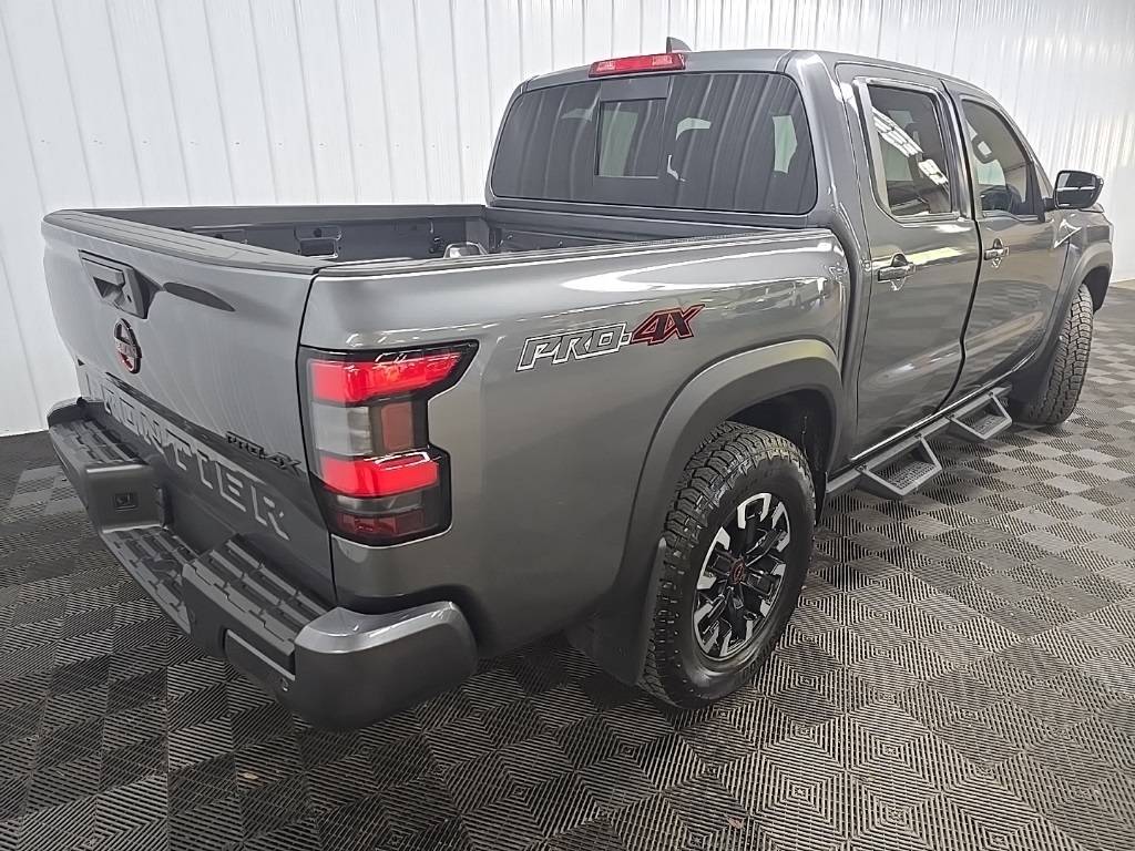 2023 Nissan Frontier PRO-4X photo 10
