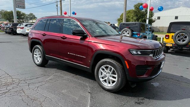 2025 Jeep Grand Cherokee Laredo's photo