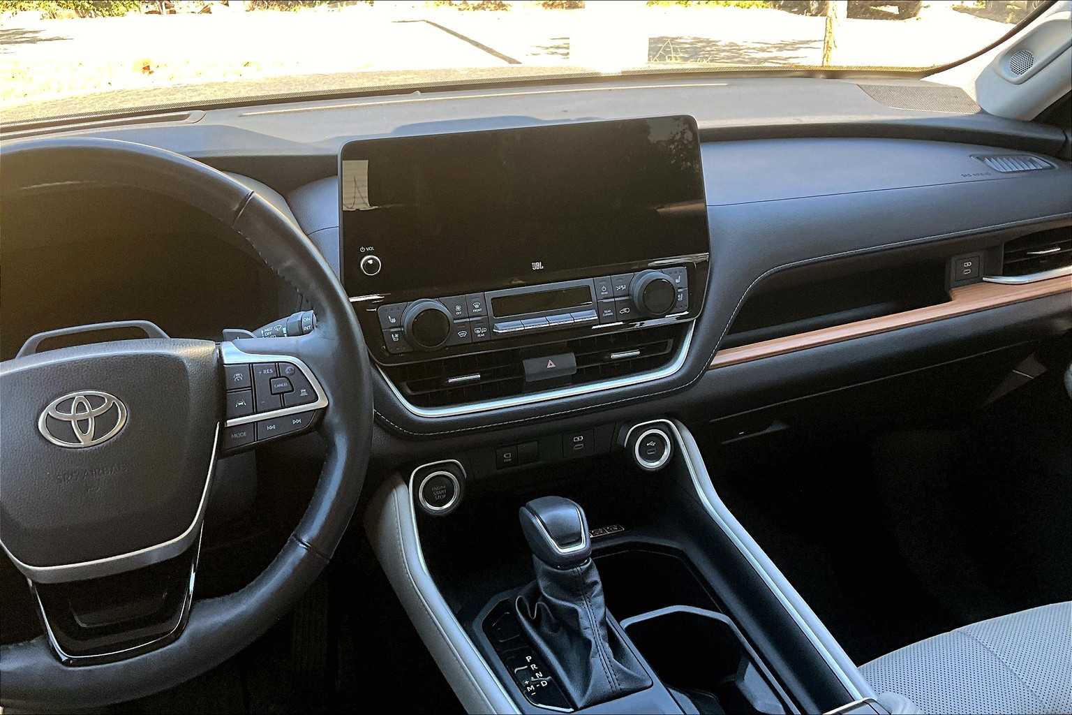 2024 Toyota Grand Highlander Platinum AWD photo 6