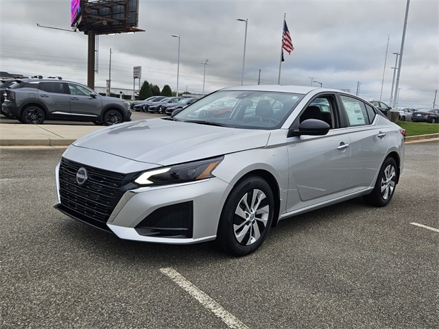 2025 Nissan Altima 2.5 S photo 2