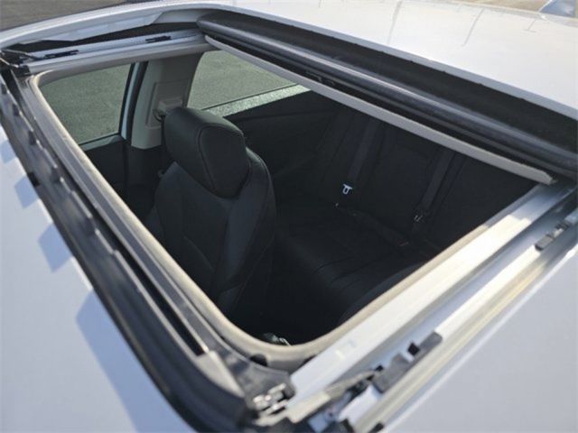 2025 Honda Accord Hybrid EX-L photo 2
