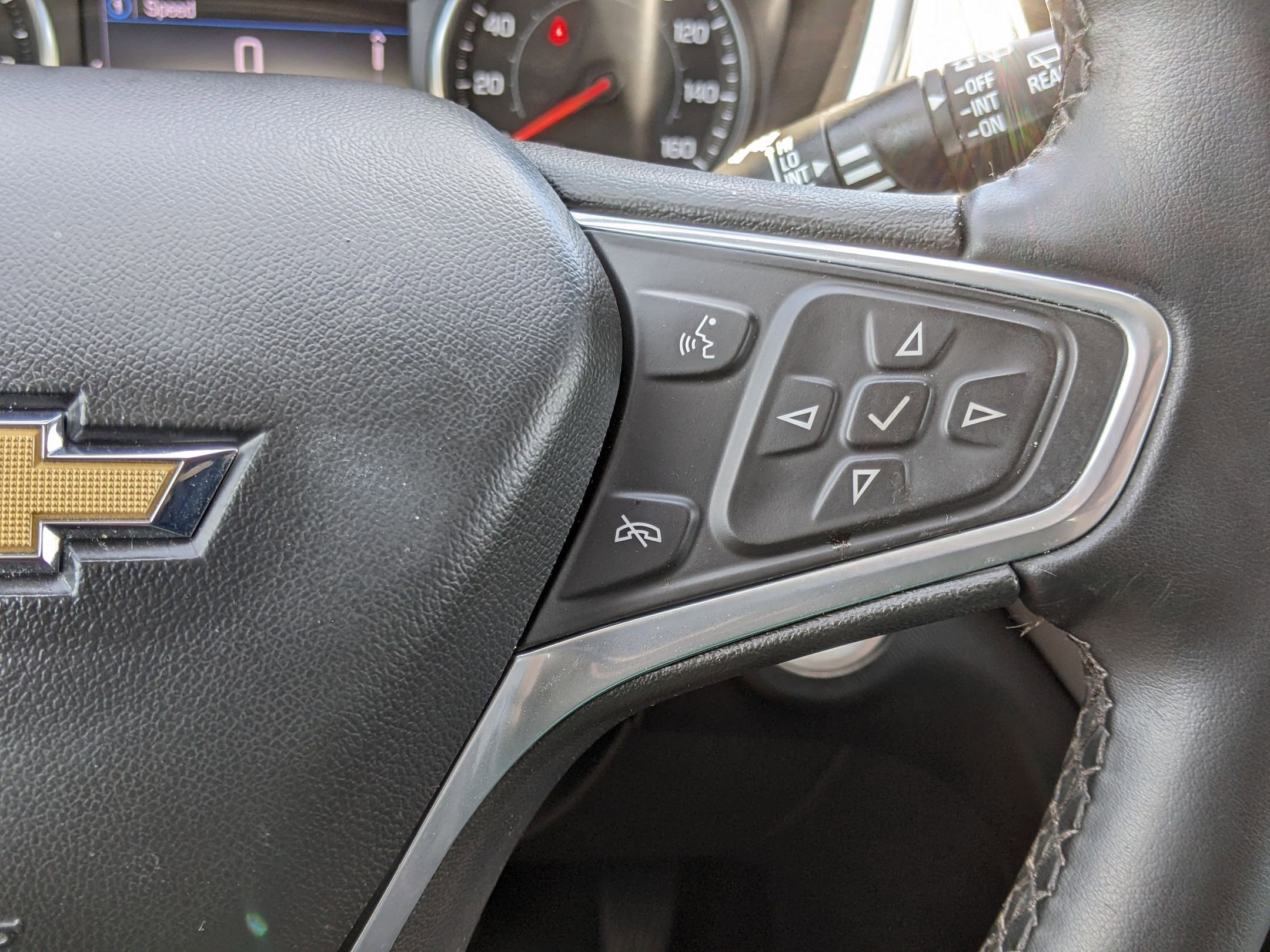 2023 Chevrolet Equinox LT photo 13