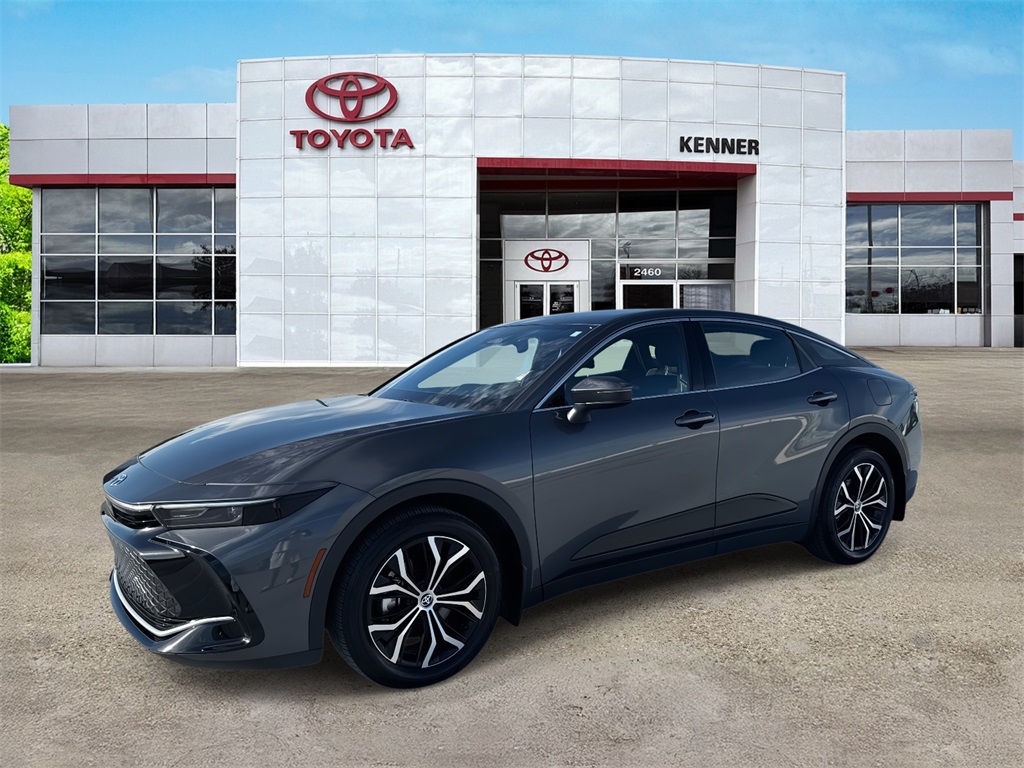 2024 Toyota Crown XLE photo 3