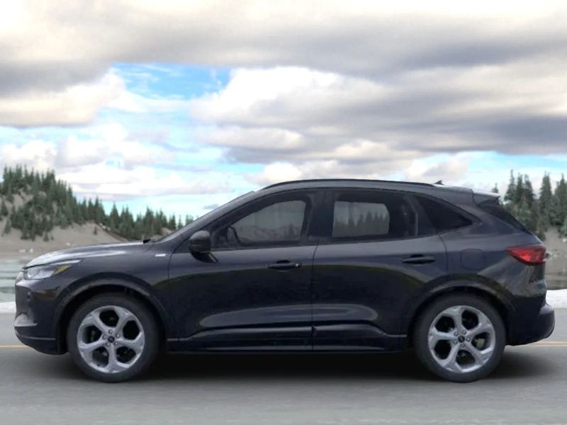 2024 Ford Escape ST-Line photo 2