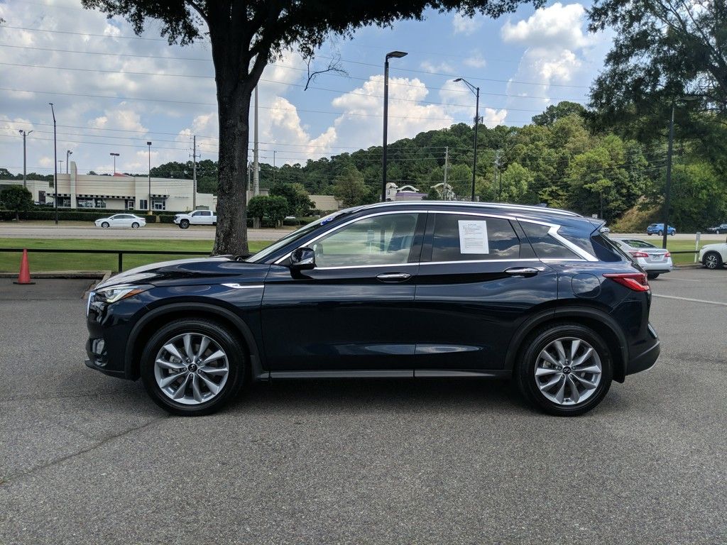 2022 Infiniti QX50 Luxe photo 3