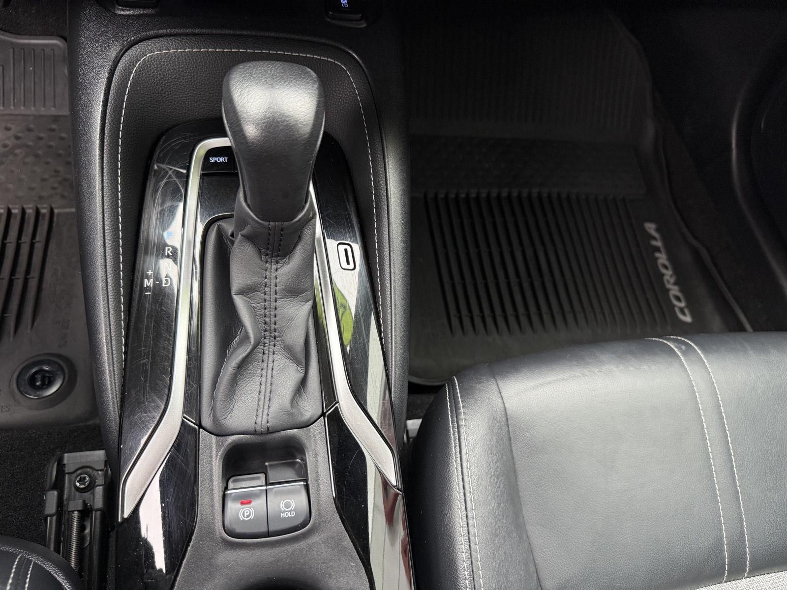 2019 Toyota Corolla XSE photo 21