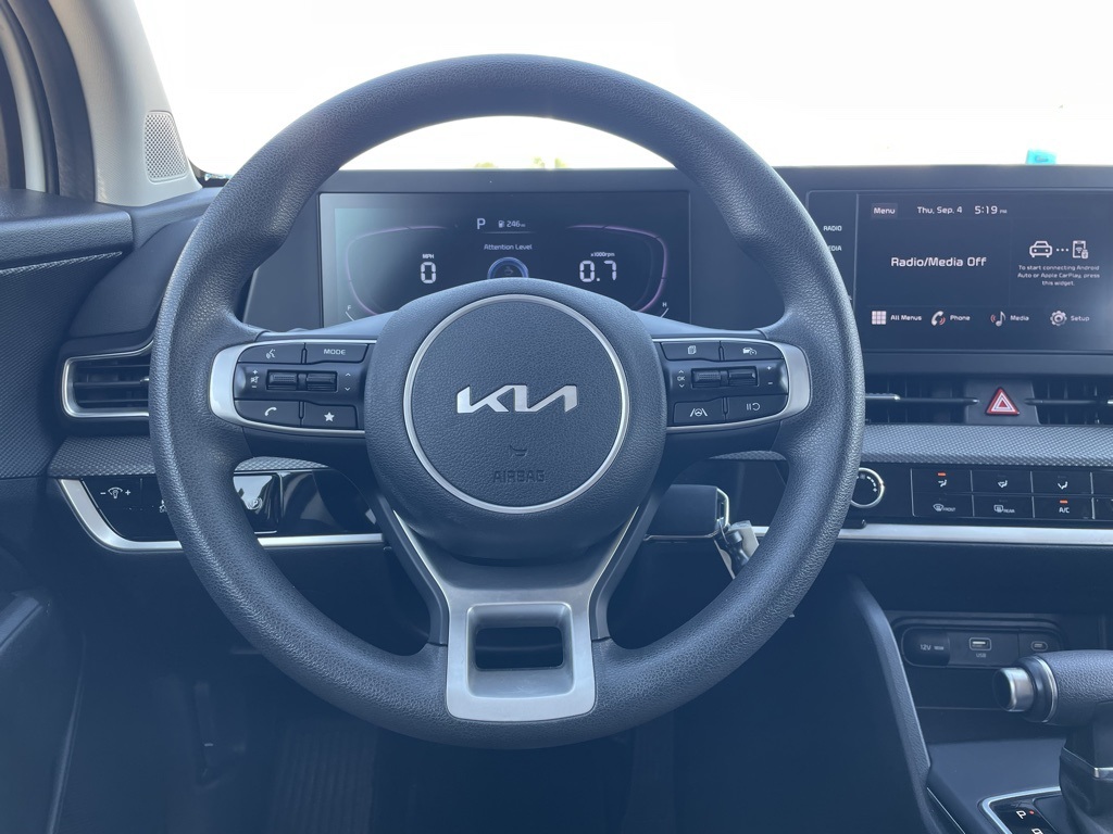 2024 Kia Sportage LX photo 8
