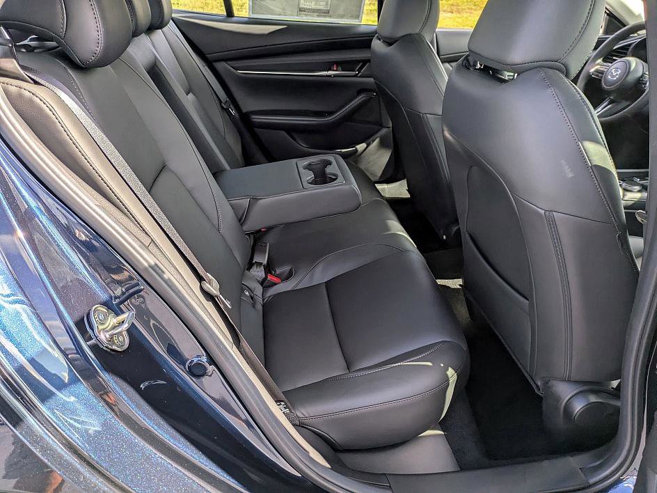 2025 Mazda Mazda3 2.5 s Preferred photo 29
