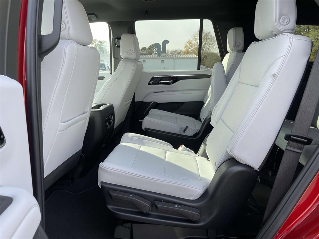 2025 Chevrolet Tahoe Premier photo 13