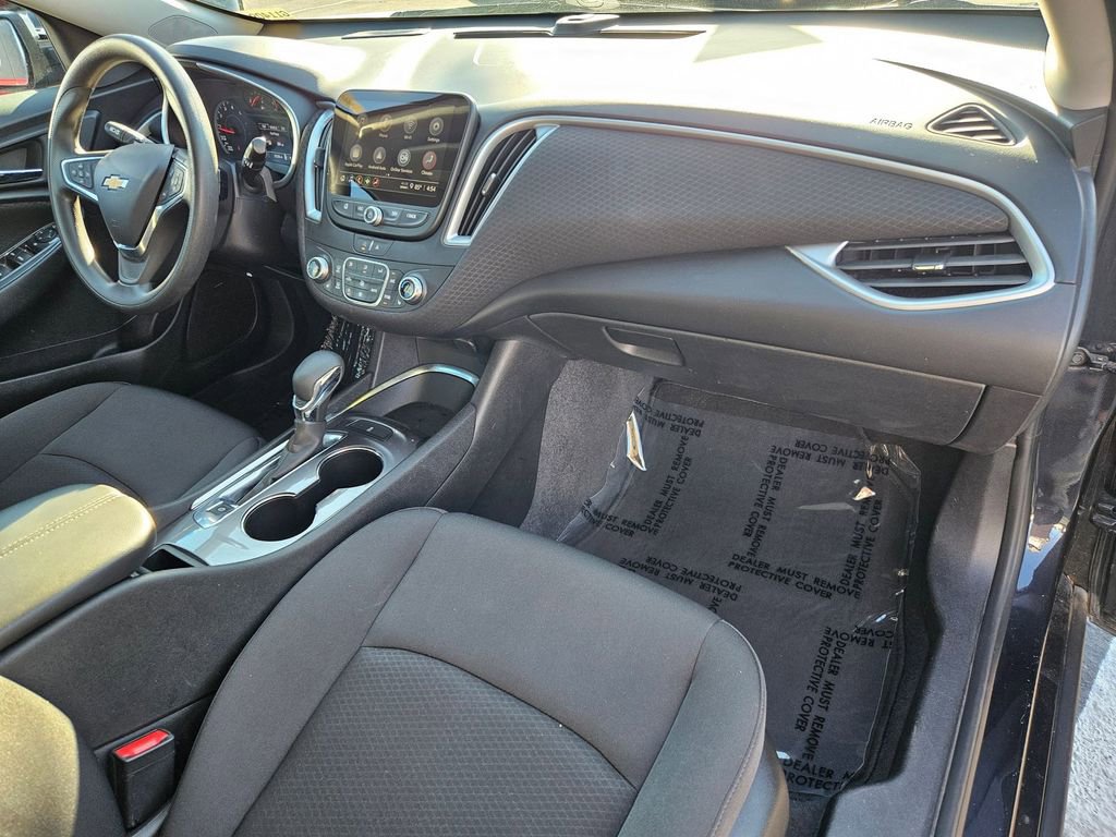 2023 Chevrolet Malibu 1LT photo 32