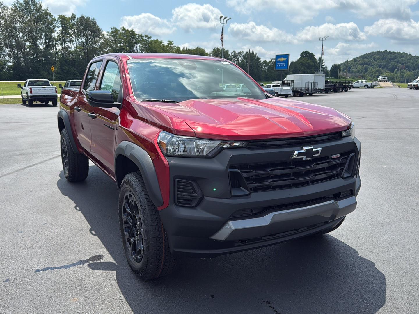 2026 Chevrolet Colorado Trail Boss photo 2