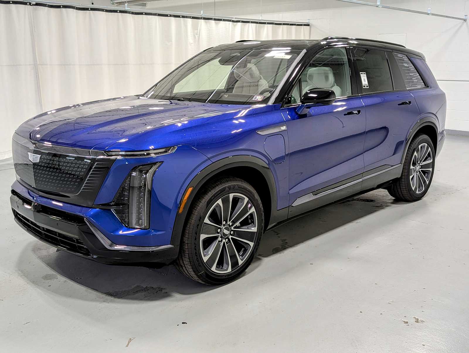 2026 Cadillac VISTIQ Sport's photo