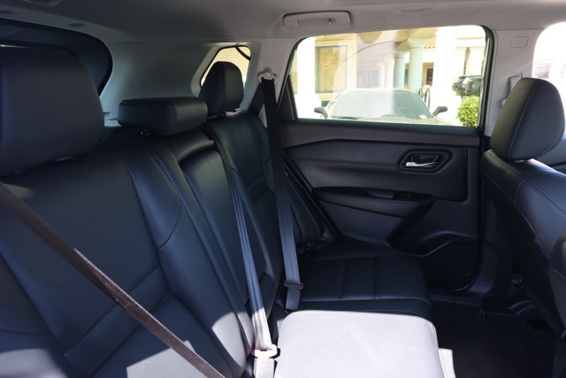 2023 Nissan Rogue SL photo 14