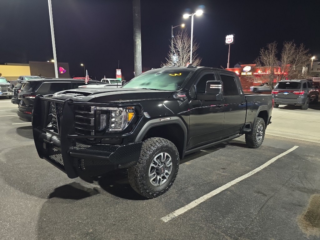 2022 GMC Sierra 2500HD AT4's photo