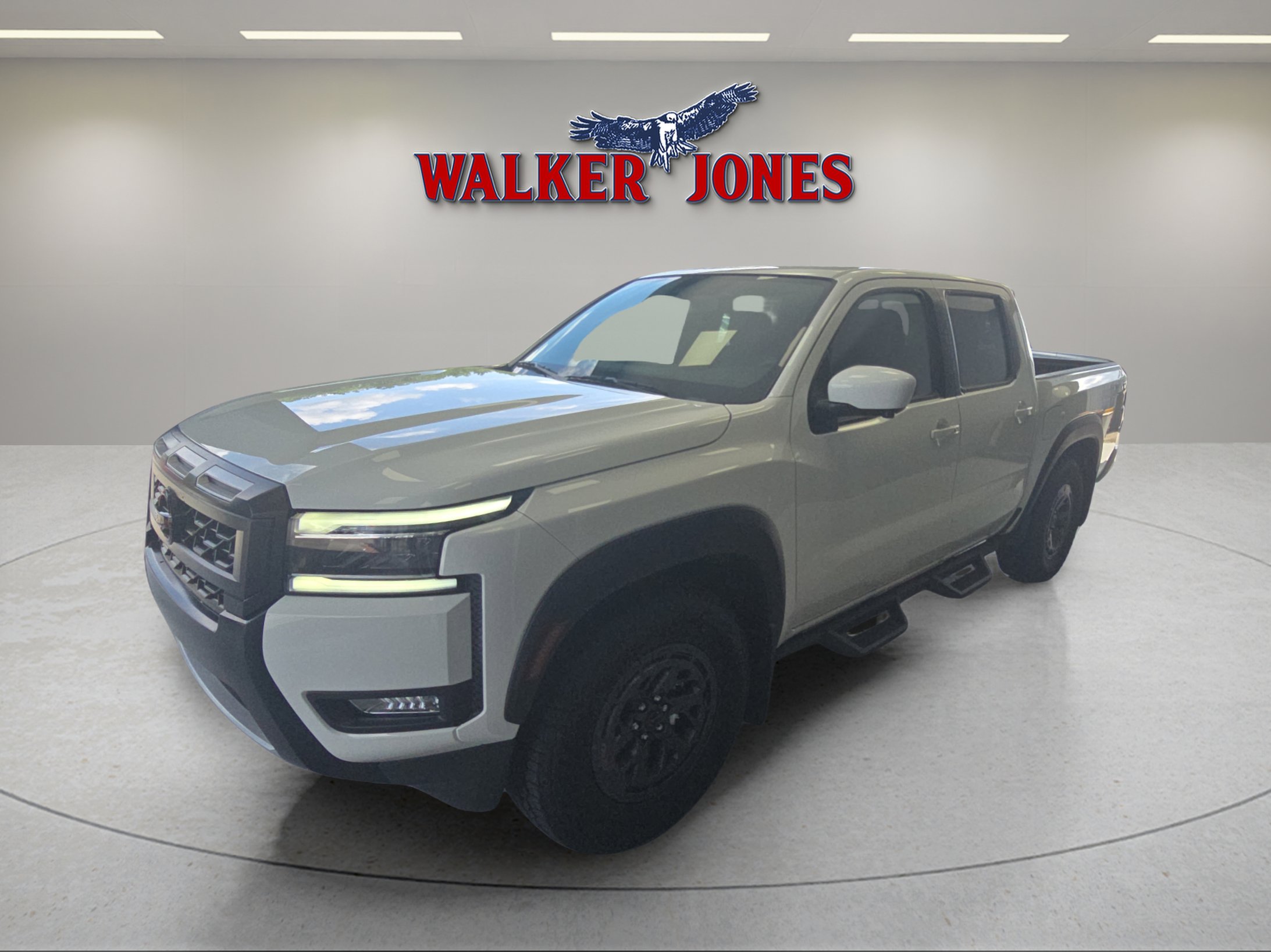 2025 Nissan Frontier Crew Cab PRO-X photo 2