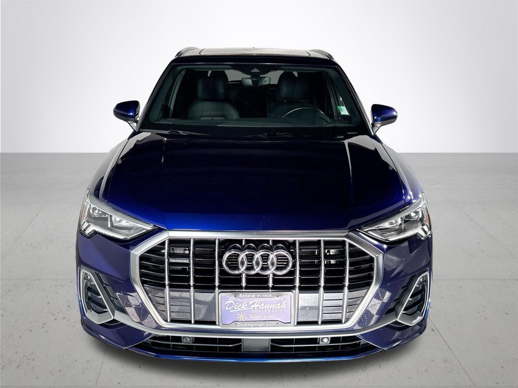 2021 Audi Q3 S line Premium Plus photo 2