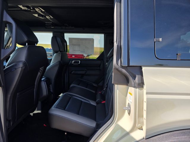 2025 Ford Bronco Outer Banks photo 29
