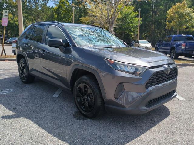 2019 Toyota RAV4 LE photo 2