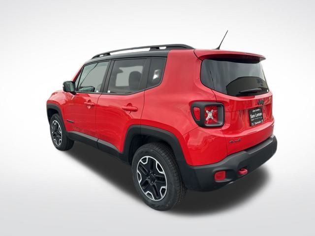 2016 Jeep Renegade Trailhawk photo 4