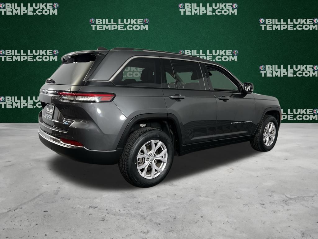 2022 Jeep Grand Cherokee Limited photo 3