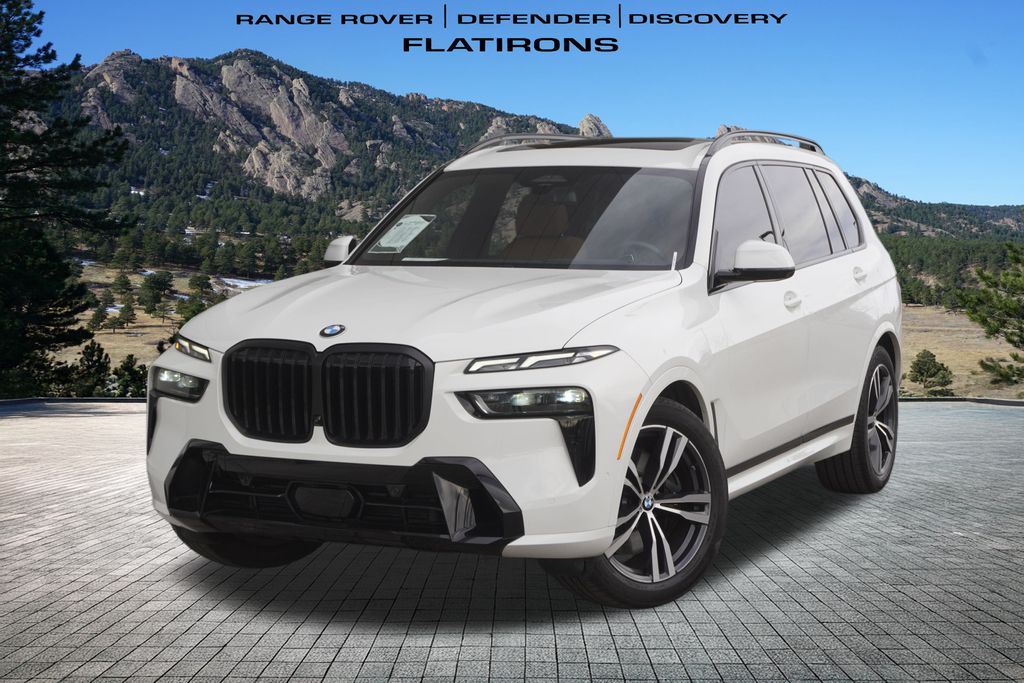 2024 BMW X7 40i's photo