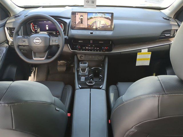 2025 Nissan Rogue Platinum photo 15