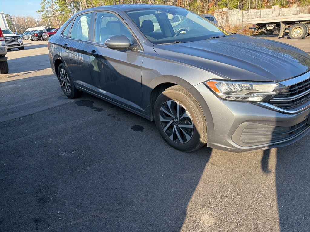 2024 Volkswagen Jetta S's photo