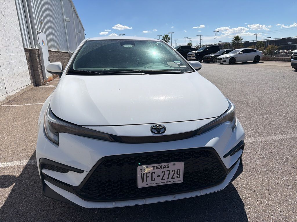2024 Toyota Corolla SE photo 3