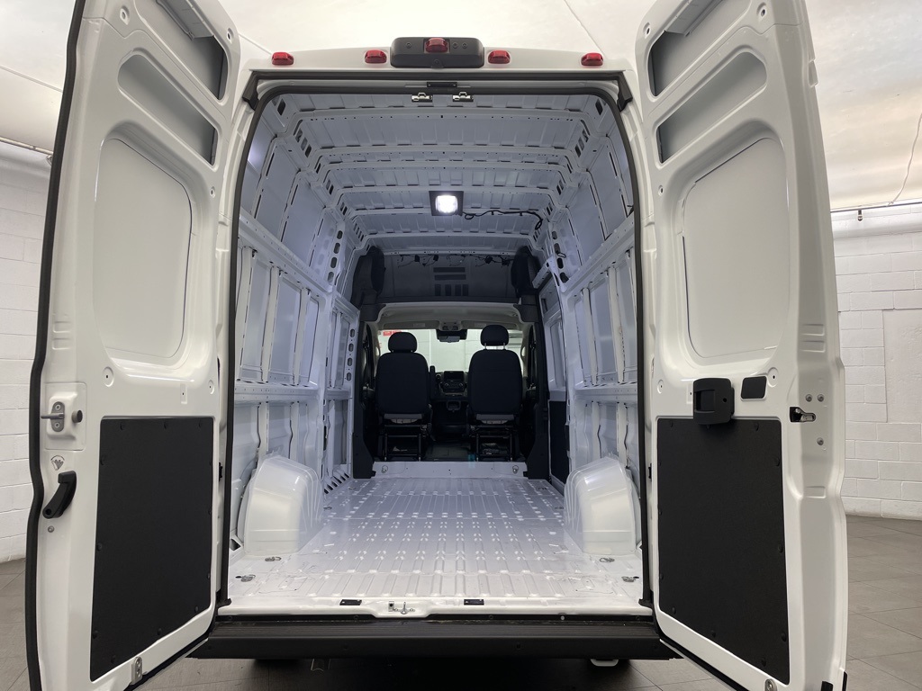 2026 Ram ProMaster 3500 photo 4