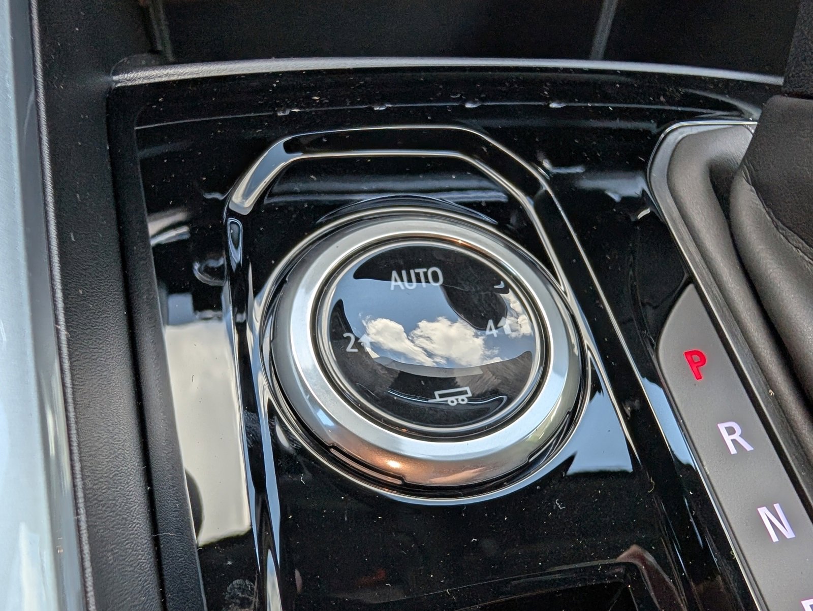 2025 Chevrolet Colorado LT photo 9