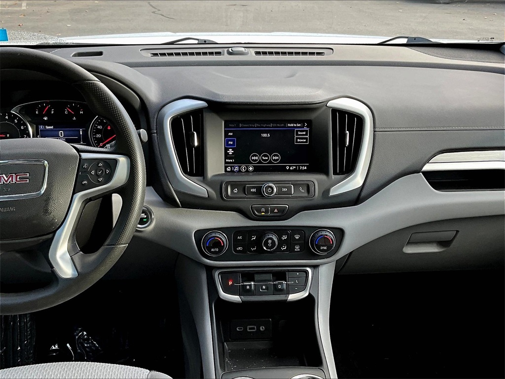 2023 Gmc Terrain SLE photo 17