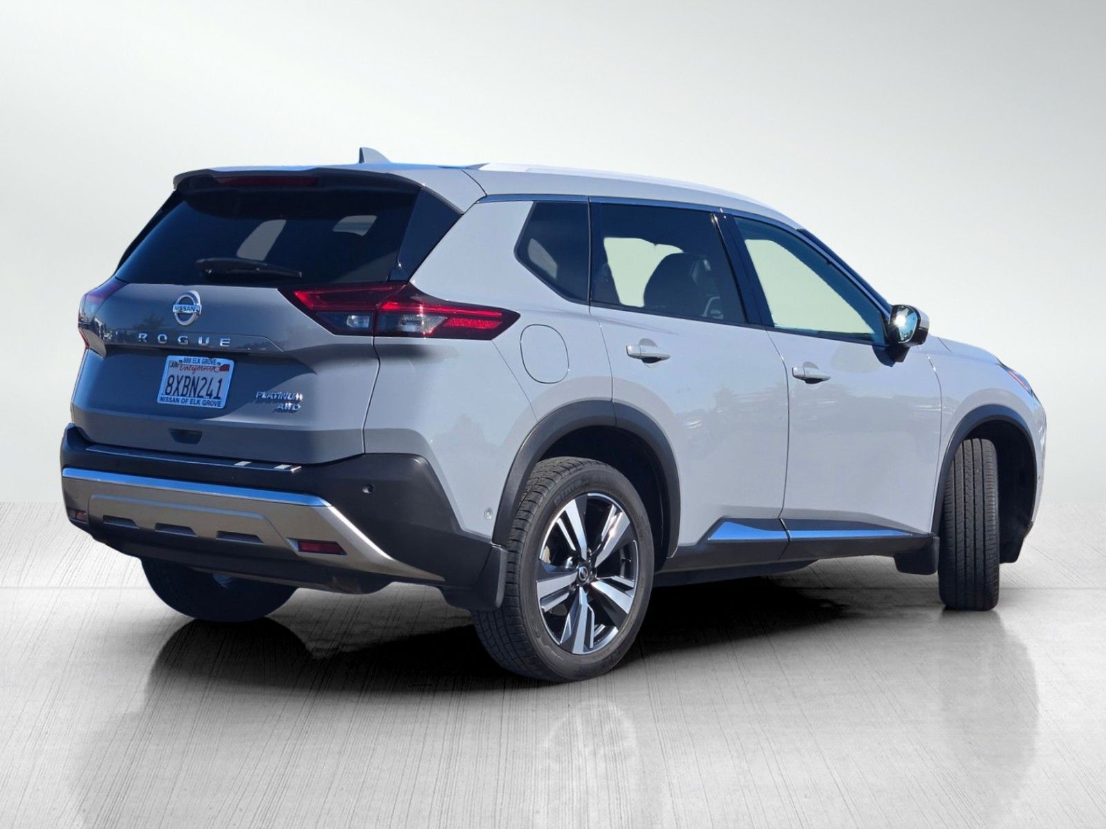 2021 Nissan Rogue Platinum photo 4
