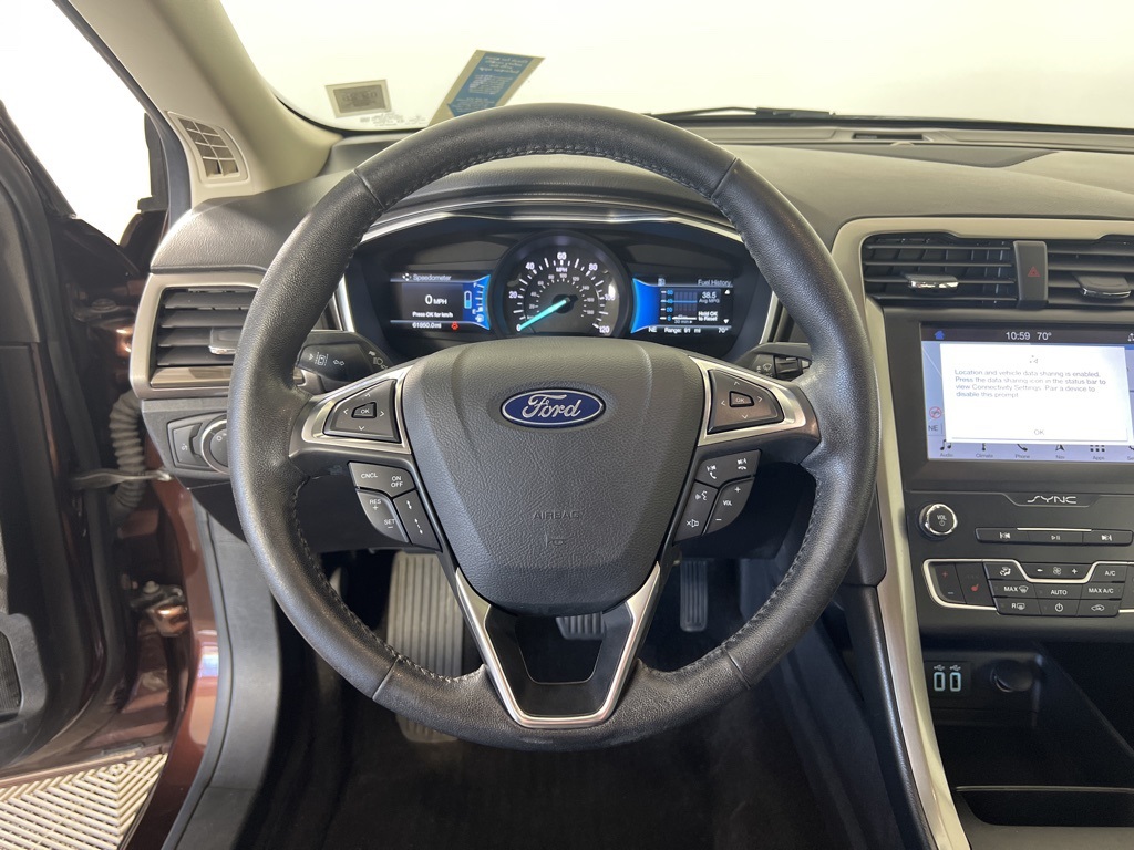 2019 Ford Fusion Hybrid SEL photo 17