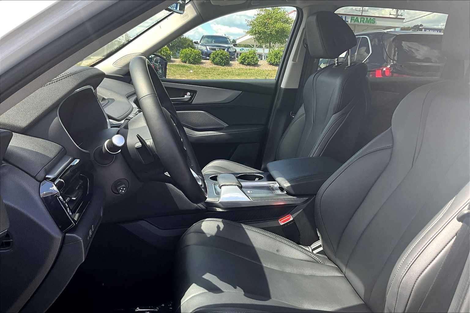 2023 Acura MDX SH-AWD photo 6