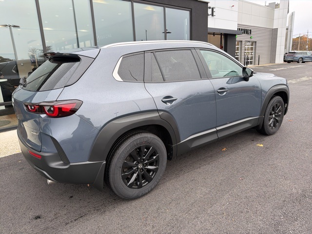 2025 Mazda CX-50 2.5 Select photo 3
