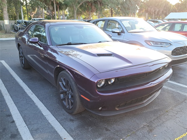 2020 Dodge Challenger SXT's photo